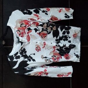 🆕 Black and pink floral cardigan